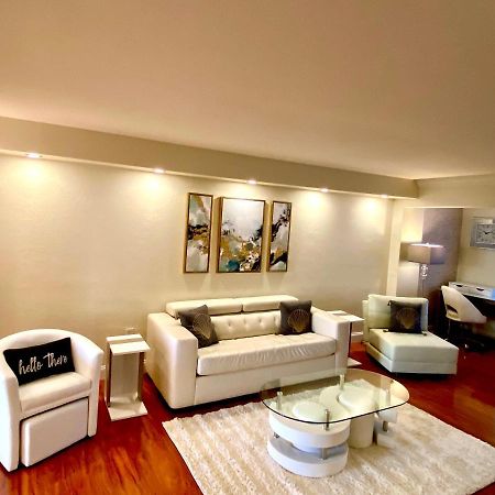 Deluxe Waterfront One Bedroom Apartment With Miami Skyline View, Free Parking 5 Mins Drive To Miami Beach Kültér fotó
