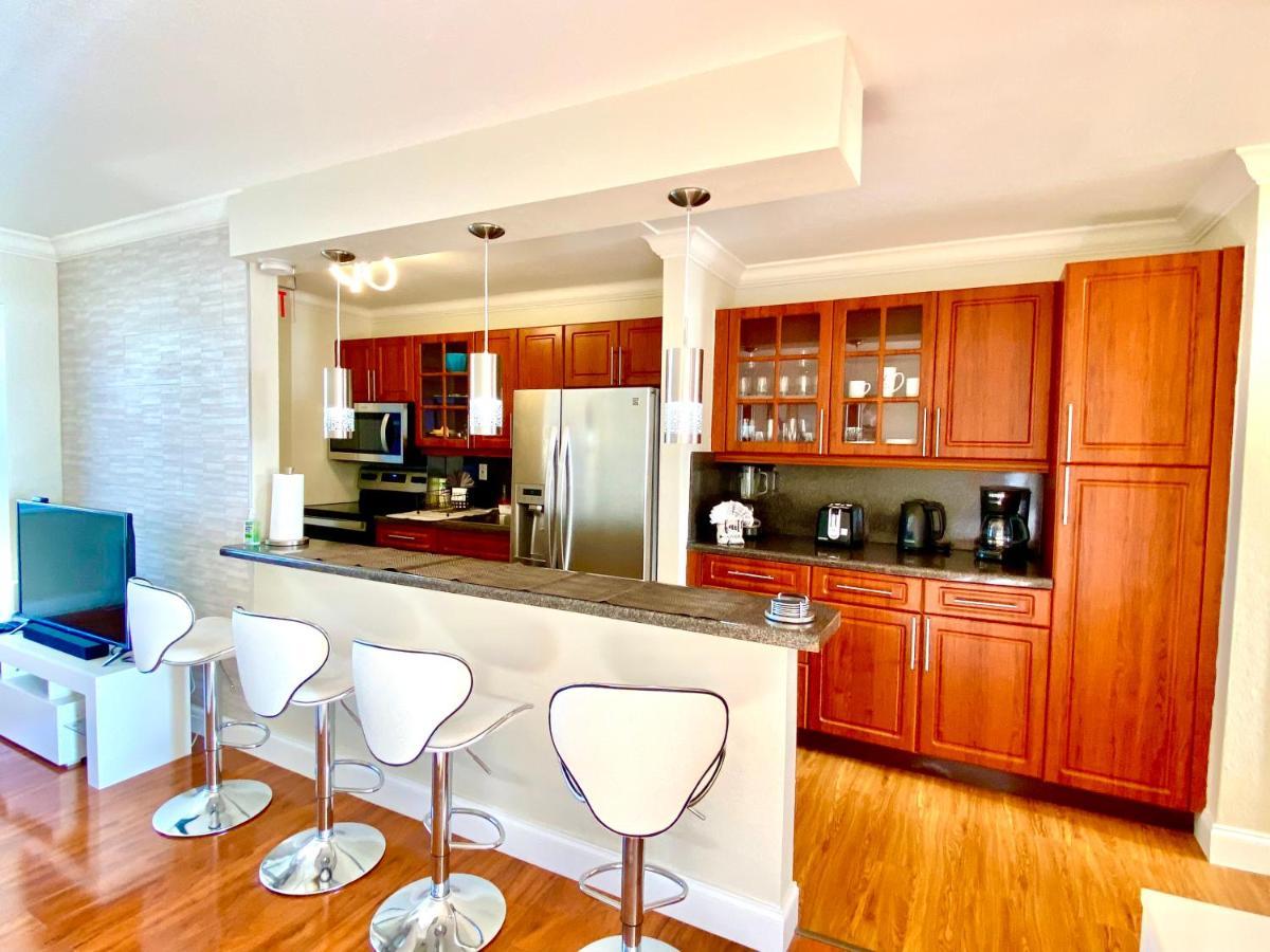 Deluxe Waterfront One Bedroom Apartment With Miami Skyline View, Free Parking 5 Mins Drive To Miami Beach Kültér fotó