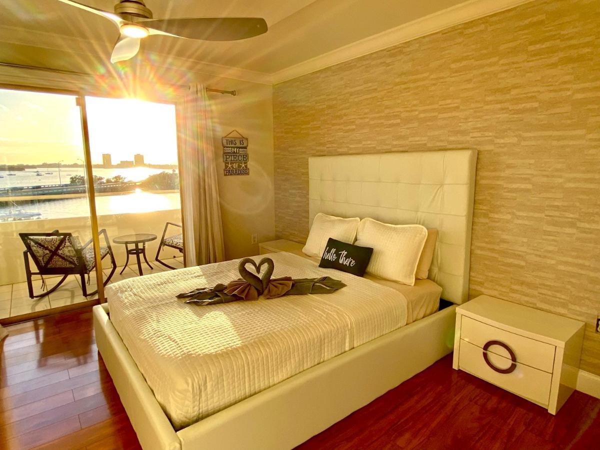 Deluxe Waterfront One Bedroom Apartment With Miami Skyline View, Free Parking 5 Mins Drive To Miami Beach Kültér fotó